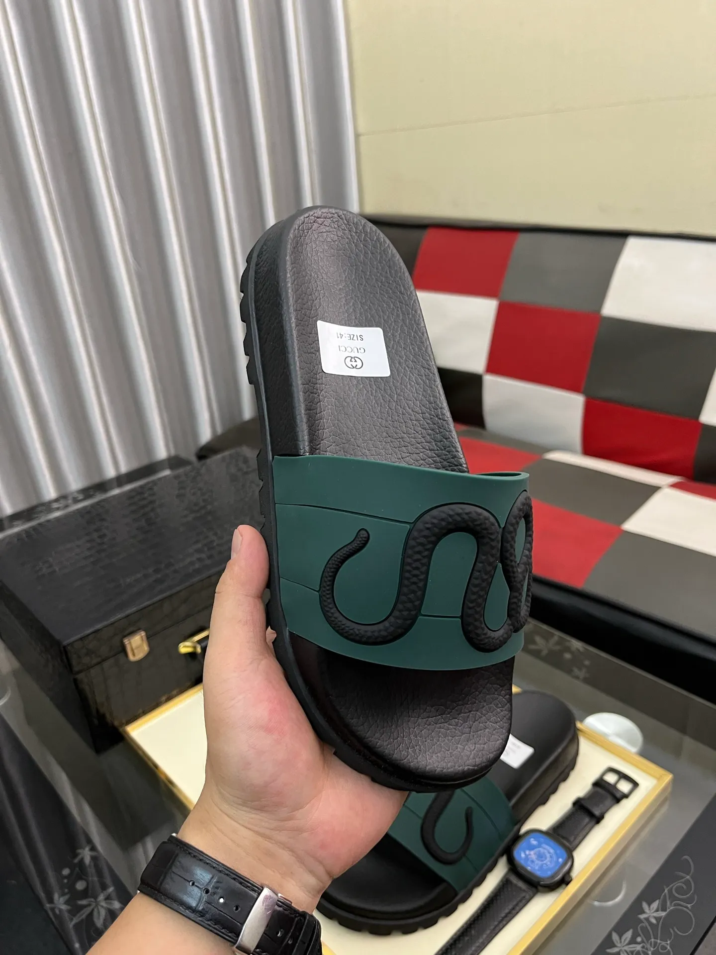 Men's men's shoes💰260⌚️⌚️ＧＵＣＣＩ.Gucci.Official website 1:1 popular slippers hot sale! Original original material 🩴 SIZE: 38-46 (45.46 non-refundable)